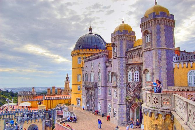 Sintra EXCLUSIVE Private Day Trip by Car With a Private Guide - Discover Sintras UNESCO-listed Historic Center