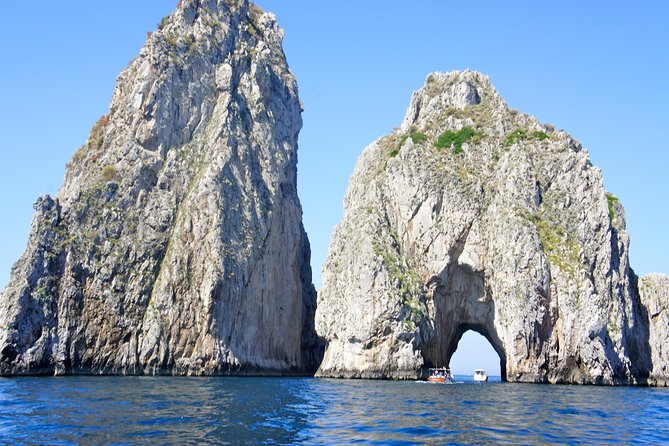 Small Group Capri Full Day Boat Tour From Positano With Drinks - Group Size and Duration