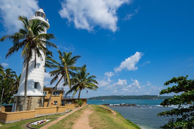 Sri Lanka Tour 8 Days With a Private Driver, Hotels, and Vehicle - Attractions and Entrance Fees
