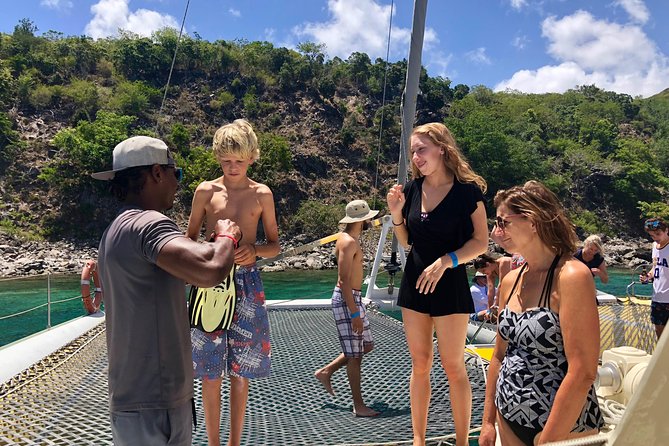 St Kitts Deluxe Catamaran Snorkeling Tour With Lunch - Sail Along St. Kitts and Nevis