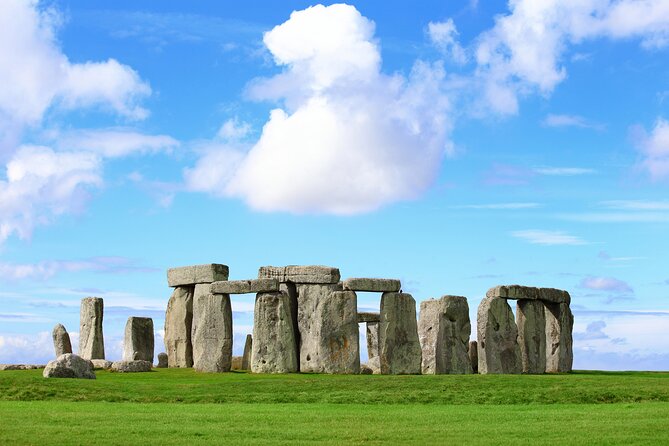 Stonehenge Inner Circle and Bath Tour With Dinner - Included 2-Course Meal