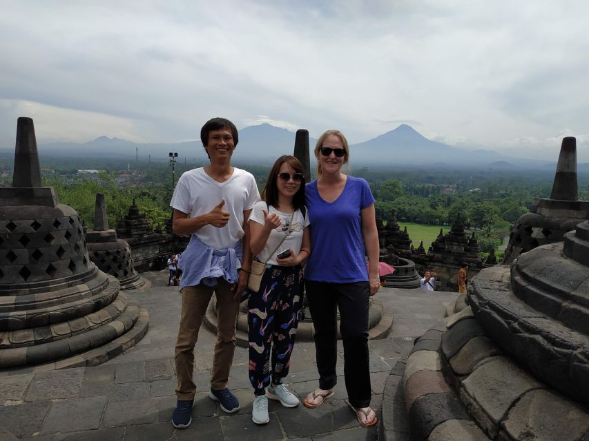 Sunrise Setumbu Hill, Borobudur & Merapi Jeep Lava Tour - Local Restaurant Lunch