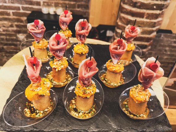 Tapas & Wine, Private Tour in Barcelona'S Traditional Taverns - Beverage Offerings