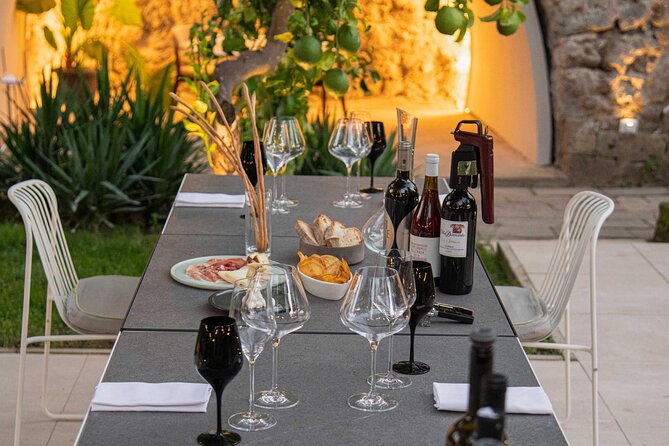 Tasting of 5 Wines With Typical Products in Sorrento - Review Highlights
