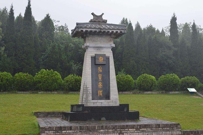 Terra-Cotta Warriors & Horses Essential Full Day Tour From Xian - Tour Highlights and Reviews
