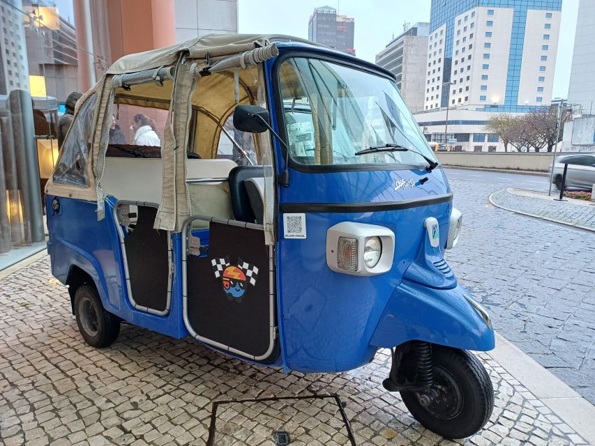 The 7 Hills of Lisbon Tuktuk Tour (Old Town&Chiado)