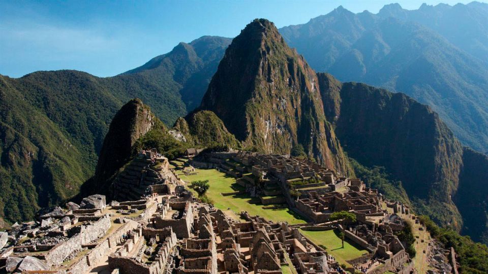 Tour Machu Picchu + Sacred Valley | Textile Experience | - Sacred Valley Discoveries