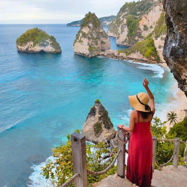 Tranquil Escapes: Nusa Penida Island Adventure - Kelingking Beach: Iconic Viewpoint