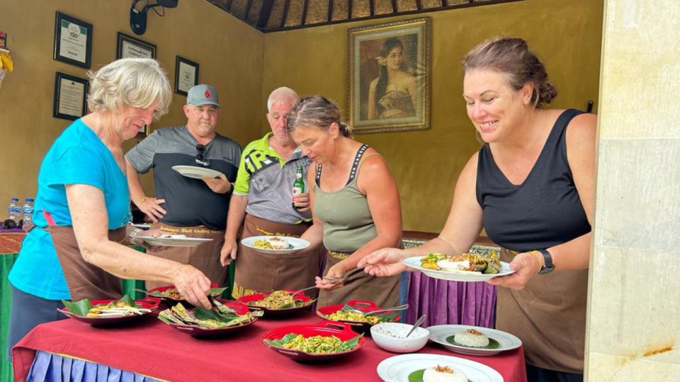 Ubud: Balinese Cooking Class With Hotel Transfers - Booking and Availability Details