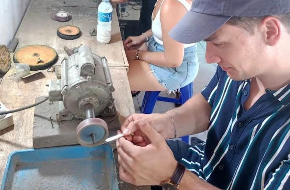 Ubud Silver Artistry Class: Create Unique Jewelry in Bali - Interactive and Community Engagement