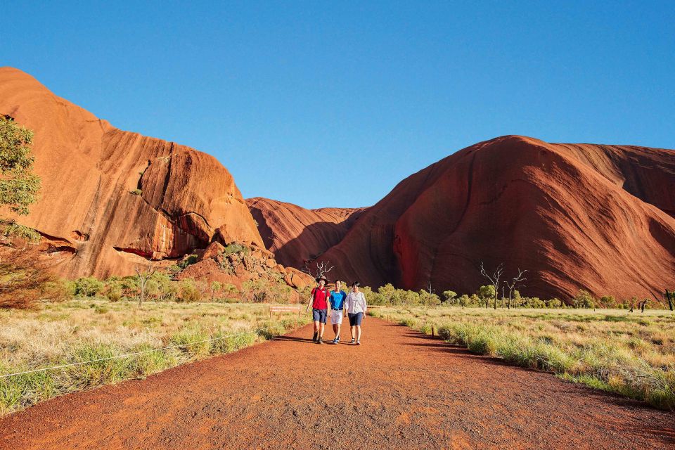 Uluru: Sacred Sites Tour + Sparkling at Sunset & BBQ Dinner - Customer Reviews