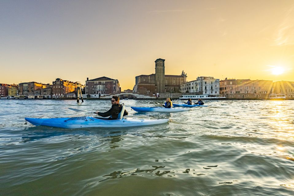 Venice: 5-Kilometer Sunset Kayaking Class - Immerse in Rowing Culture