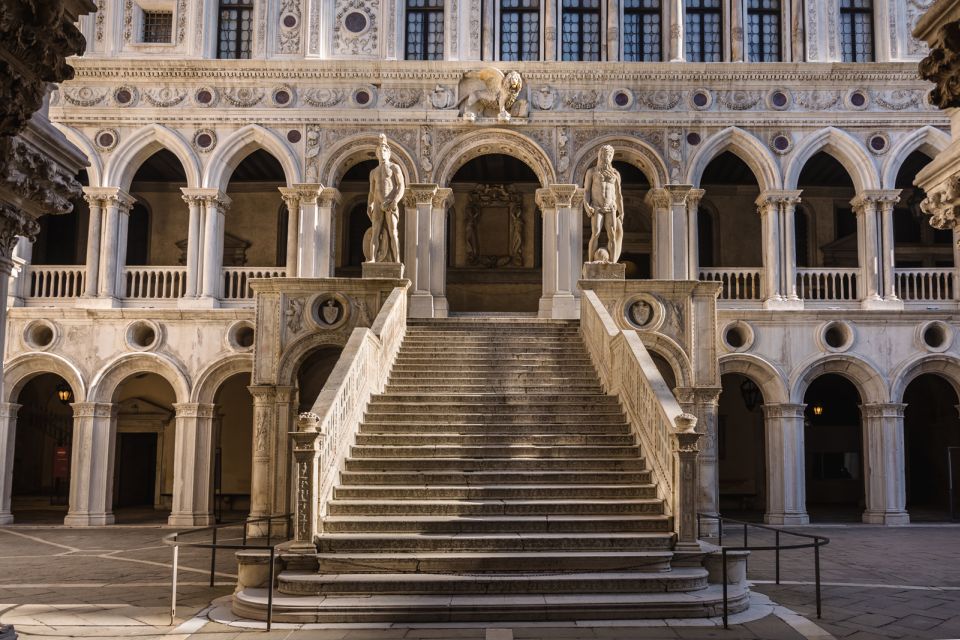 Venice: Doge Palace, Bridge of Sighs, Prisons & Yard Gallery - Old Royal Palace in St. Marks Square