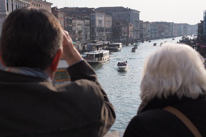 Venice Full-Day Tour From Lake Garda - Tour Guide and Live Commentary