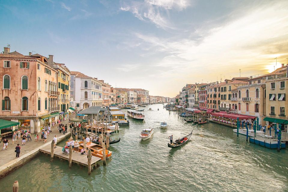 Venice - Old Town Private Walking Tour - Admire Palazzo Contarini Del Bovolo