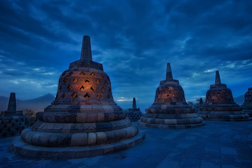 Yogyakarta: Borobudur & Kedung Kayang Waterfall - Inclusions