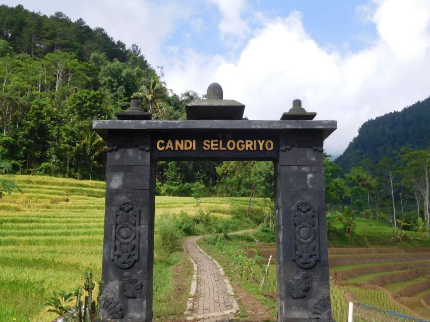 Yogyakarta: Selogriyo, Marvel Amidst Java's Lush Terraces - Unique Experiences Offered