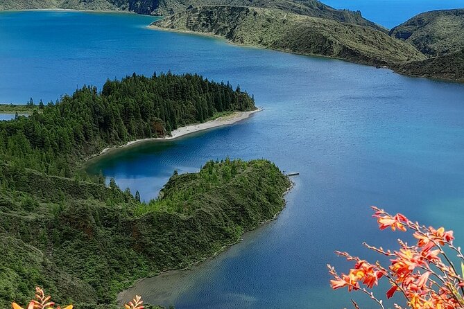 2-Day Tour of São Miguel: Landscape, Volcanoes and Lakes - Savor Pineapple and Tea