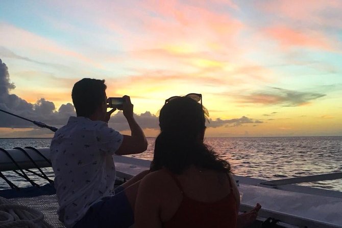 2 Hour Champagne Sunset Cruise From Grace Bay, Providenciales (Adult Only) - Minimum Age Requirement