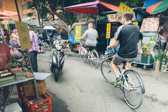 4-Hour Morning Cycling Tour in Taipei (Incl. Breakfast) - Not Recommended For