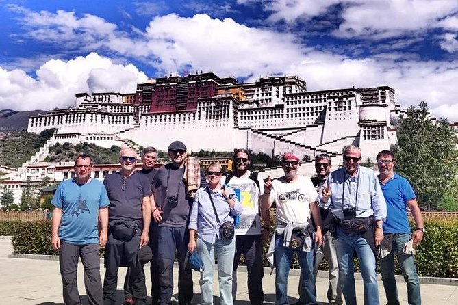 7 Days Lhasa to Kathmandu Overland Small Group Tour - Health and Fitness Considerations