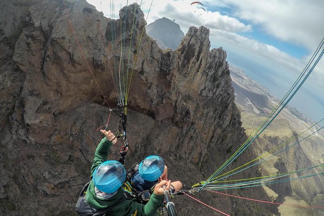 Acrobatic Paragliding Tandem Flight in Tenerife South - Safety Precautions