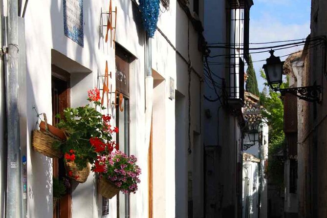 Albayzin and Sacromonte Guided Walking Tour in Granada - Tour Duration and Inclusions