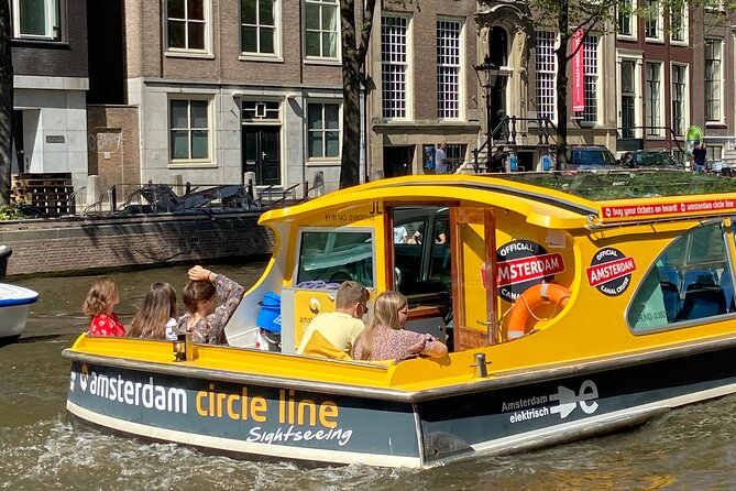 Amsterdam: Cruise Through the Amsterdam UNESCO Canals - Meeting Point and Accessibility Information