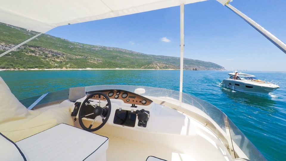 Arrábida Full-Day Yacht Tour From Lisbon - Dining Options