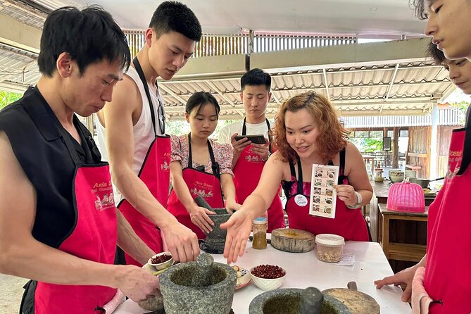 Authentic Thai Cooking Class and Farm Visit in Chiang Mai - Organic Kitchen Garden and Farm