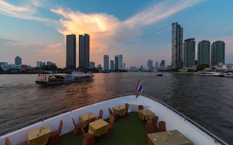 Bangkok: Grand Chao Phraya Dinner Cruise With Live Show - Live Music and Performances