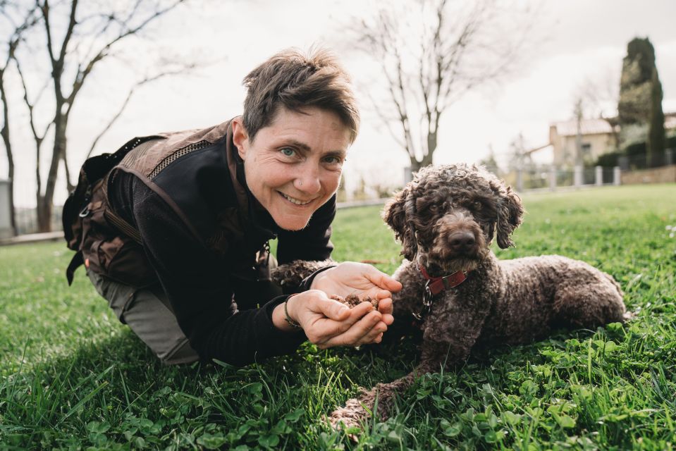 Barberino Tavarnelle: Truffle Hunt Tour With Lunch or Dinner - Language Options