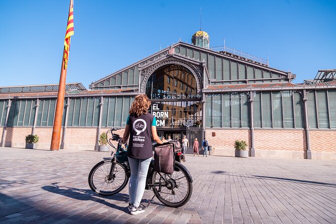 Barcelona Sightseeing Bike Tour - Duration and Group Size