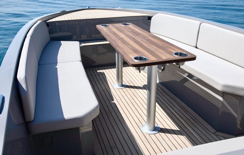 Boat Rental in Santa Maria Di Leuca · Mana 23 () - Booking and Cancellation