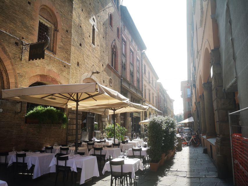 Bologna: City Center Guided Wine Walking Tour - Taste Authentic Bolognese Wines