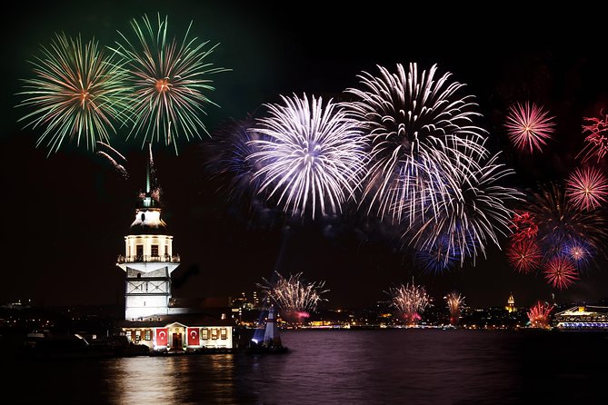 Bosphorus Dinner Cruise With Folk Dance and Live Performances - Group Size and Confirmations
