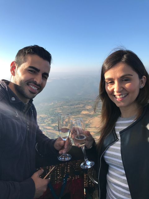 Braga: Hot Air Balloon Ride With Cava Toast & Picnic - Safety Briefing and Preparation