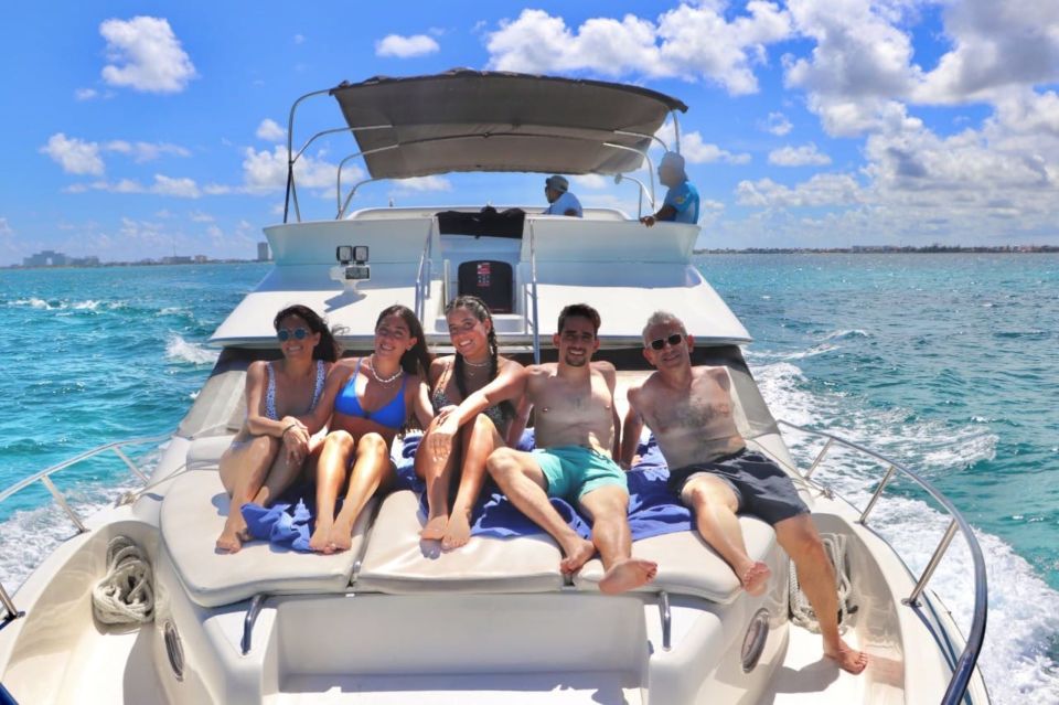 Cancun: Private Luxury 46-Feet Flybridge Yacht Cruise - Inclusions and Amenities