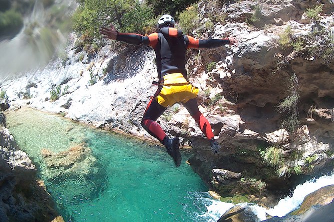 Canyoning in Andalucia: Rio Verde Canyon - Tour Duration and Group Size