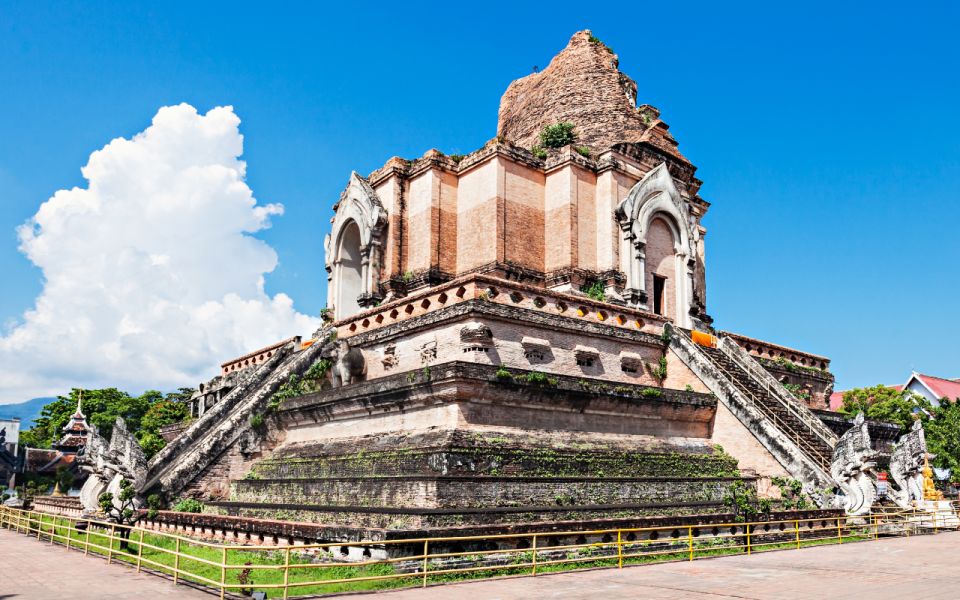 Chiang Mai: Half-Day Private City Tour by Tuk Tuk - Three Kings Monument Commemoration