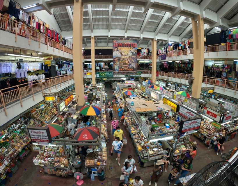 Chiang Mai: Market and Trishaw Ride Tour With Local Lunch - Experience Warorot Market