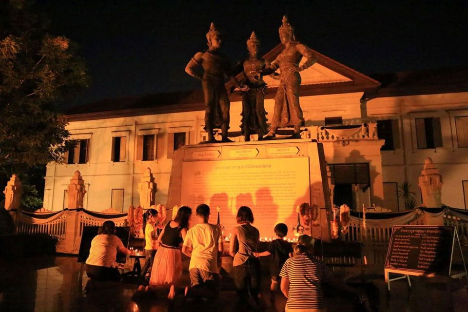 Chiang Mai: Temples and Street Food Night Tour by Tuk Tuk - Legends of Chiang Mai