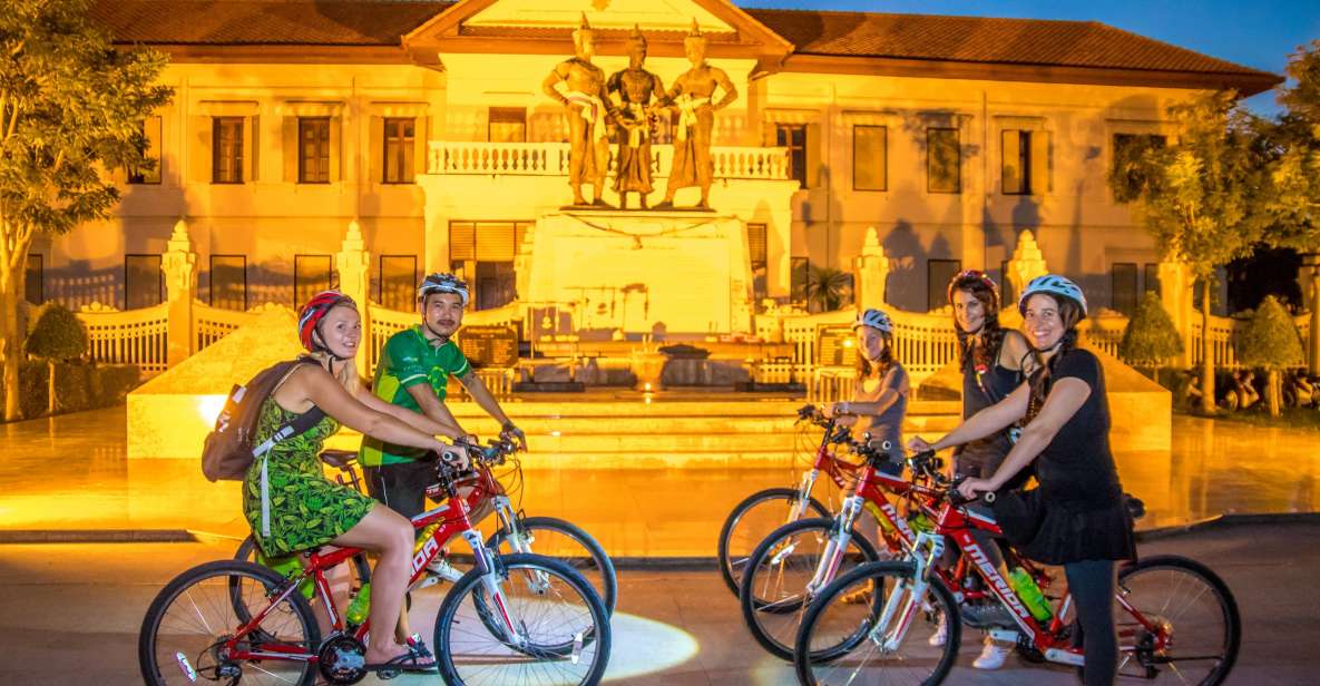 Chiang Mai's Highlights: Sightseeing Night Bike Tour - Cancellation and Booking Policy