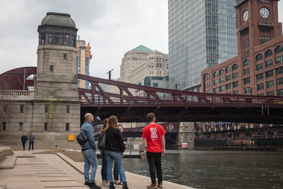 Chicago: Food, History and Architecture Tour - Iconic Architecture