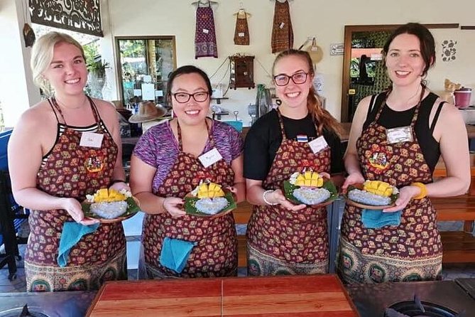 Cooking Evening Class Chiang Mai Visit Organic Garden and Market - Cancellation and Accessibility Policies