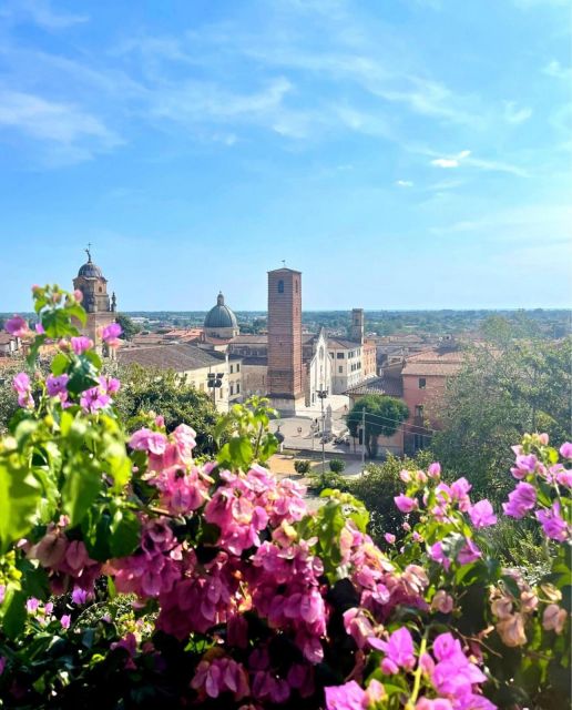 DAY TOUR IN FORTE DEI MARMI & PIETRASANTA - Booking Information