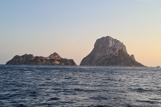 Deluxe Full-Day Private Sailing Tour in Ibiza & Formentera - Unparalleled Scenery