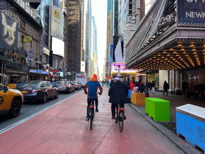 Downtown Bike Tour With Stylish Dutch Bikes! - Meeting Point