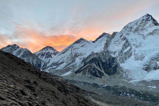 Everest Base Camp Trek With Helicopter Return From Gorakshep to Lukla - Guides and Porters