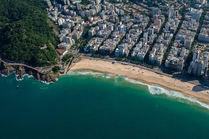 Exclusive Helicopter Flight (2 Passengers)- Sugar Loaf and Christ the Redeemer - Breathtaking Views of Landmarks